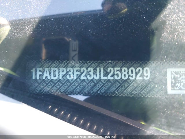 Ford FOCUS SE 2018 1FADP3F23JL258929 Image 9