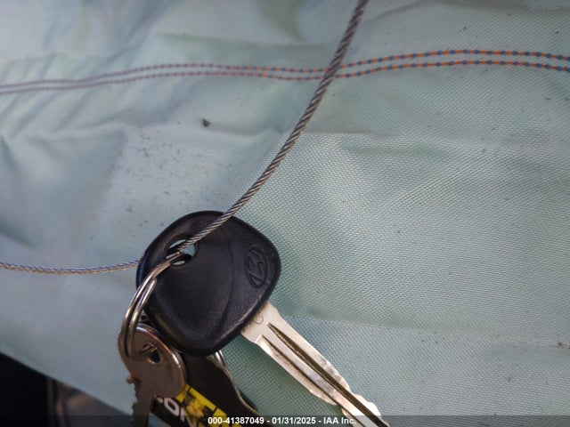 KMHD84LF1HU060936 Hyundai ELANTRA SE