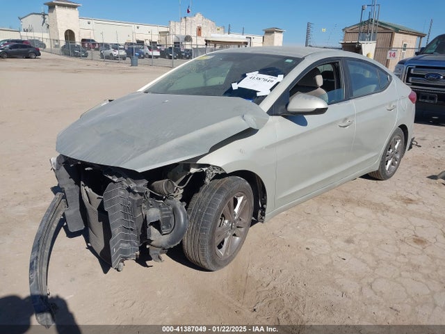 KMHD84LF1HU060936 Hyundai ELANTRA SE