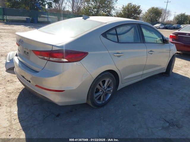 KMHD84LF1HU060936 Hyundai ELANTRA SE
