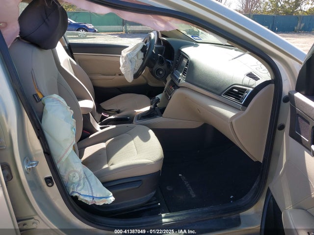 KMHD84LF1HU060936 Hyundai ELANTRA SE