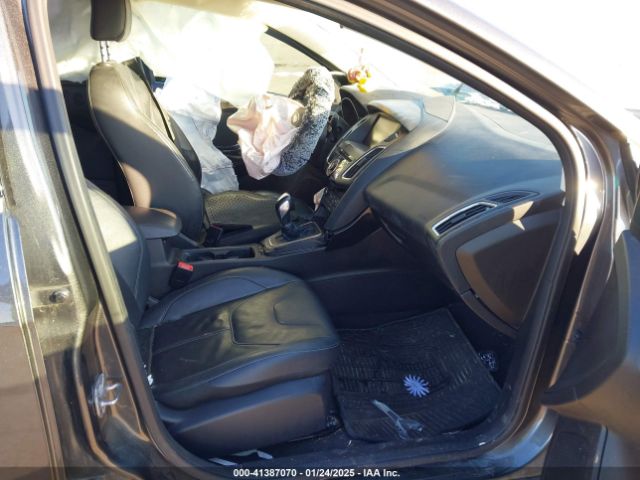 1FADP3N23FL368324 Ford Focus Titanium
