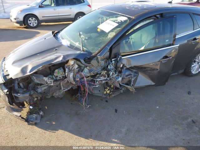 1FADP3N23FL368324 Ford Focus Titanium