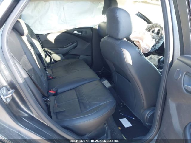 1FADP3N23FL368324 Ford Focus Titanium
