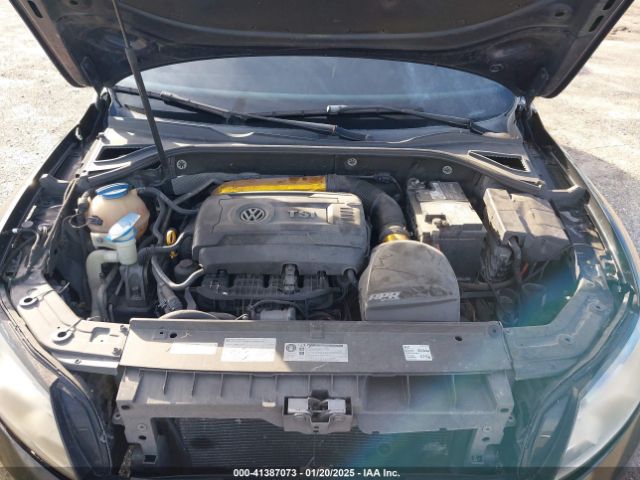 1VWAT7A33FC032281 Volkswagen Passat 1.8t Wolfsburg Edition