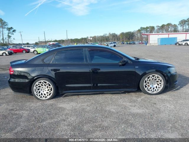1VWAT7A33FC032281 Volkswagen Passat 1.8t Wolfsburg Edition