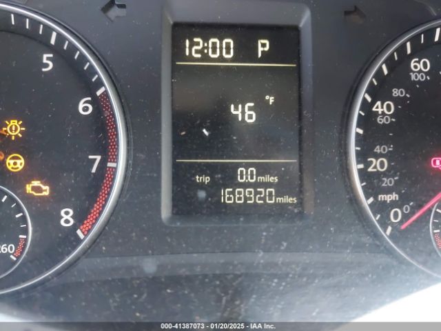 1VWAT7A33FC032281 Volkswagen Passat 1.8t Wolfsburg Edition