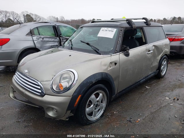 2011 MINI COOPER CLUBMAN WMWZF3C55BT188172 Photo 1