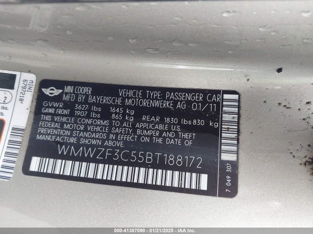 2011 MINI COOPER CLUBMAN WMWZF3C55BT188172 Photo 8