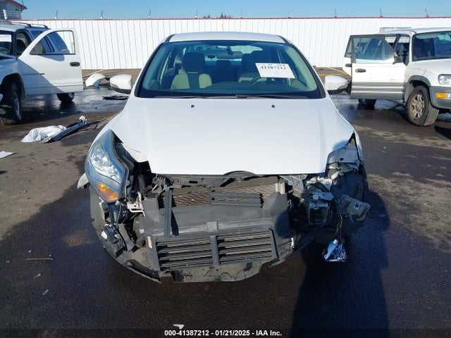 1FADP3F24EL360553 Ford FOCUS SE