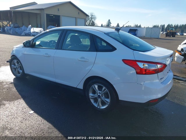 1FADP3F24EL360553 Ford FOCUS SE