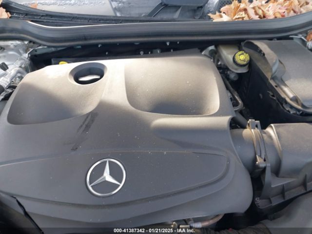 WDCTG4EBXJJ409901 Mercedes-Benz GLA 250