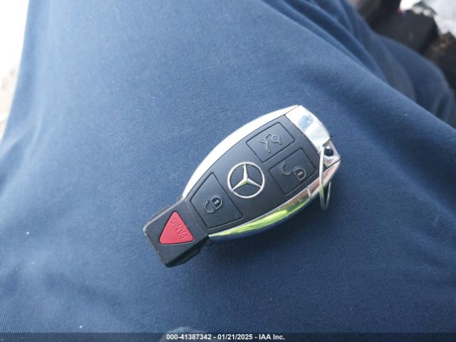 WDCTG4EBXJJ409901 Mercedes-Benz GLA 250