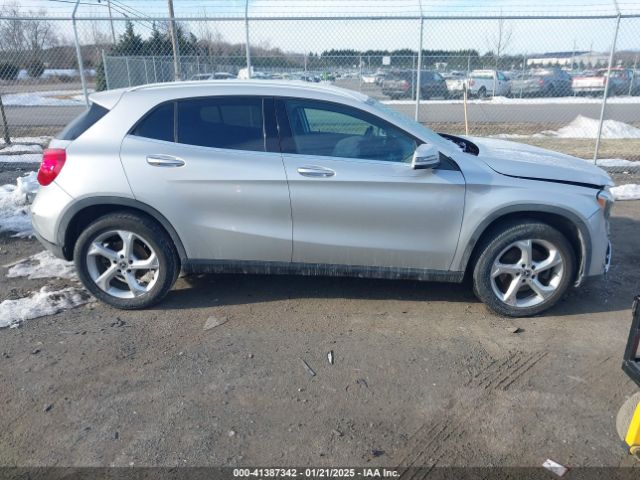 WDCTG4EBXJJ409901 Mercedes-Benz GLA 250