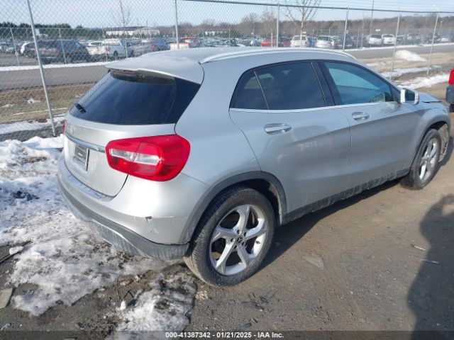 WDCTG4EBXJJ409901 Mercedes-Benz GLA 250