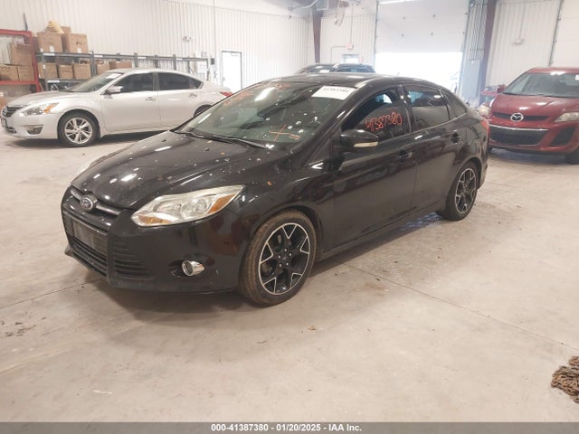Ford FOCUS SE 2014 1FADP3F23EL355117 Image 2
