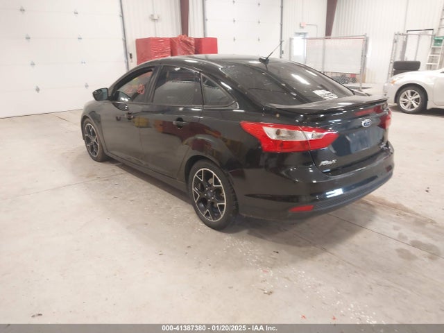 Ford FOCUS SE 2014 1FADP3F23EL355117 Image 3