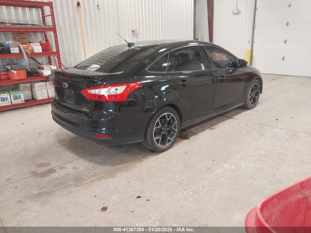 Ford FOCUS SE 2014 1FADP3F23EL355117 Image 4