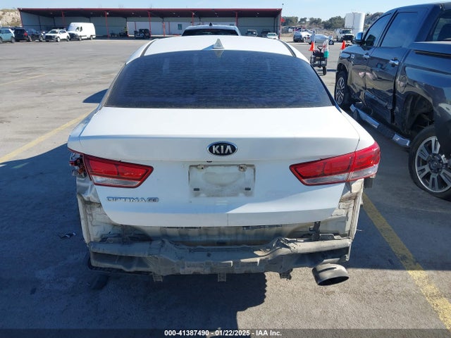 KIA Optima Lx 2016 KNAGT4L31G5071530 Image 17