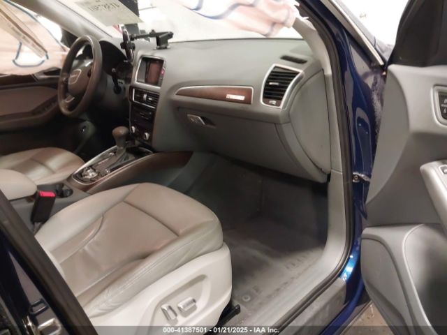WA1C2AFP0HA017253 Audi Q5 2.0t Premium