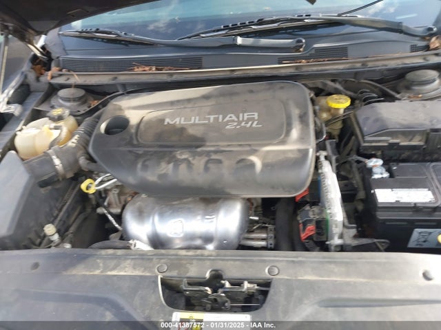 Chrysler 200 Limited 2015 1C3CCCAB7FN644679 Image 10