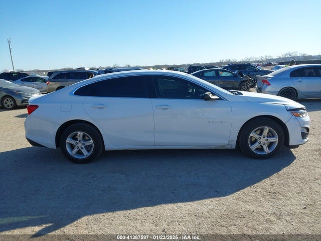 1G1ZB5ST5KF173429 Chevrolet Malibu 1ls
