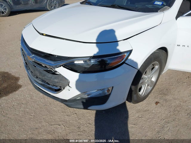 1G1ZB5ST5KF173429 Chevrolet Malibu 1ls
