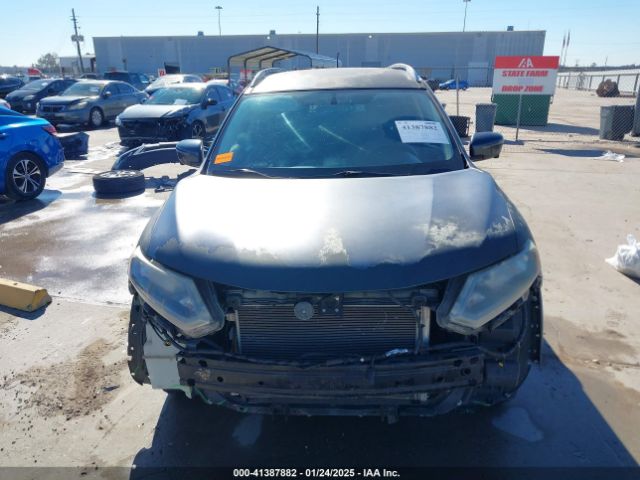 KNMAT2MV3GP682080 Nissan ROGUE SV