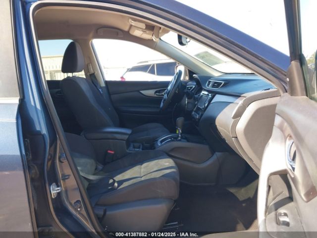 KNMAT2MV3GP682080 Nissan ROGUE SV