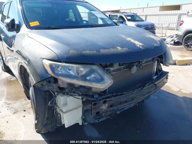 KNMAT2MV3GP682080 Nissan ROGUE SV