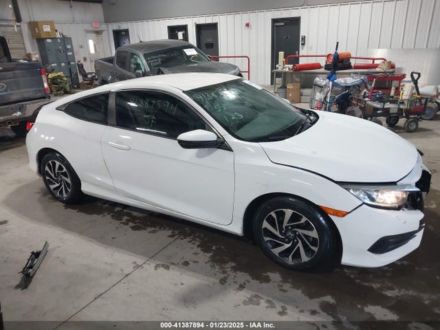 Honda Civic Lx 2018 2HGFC4B5XJH302816 Image 14