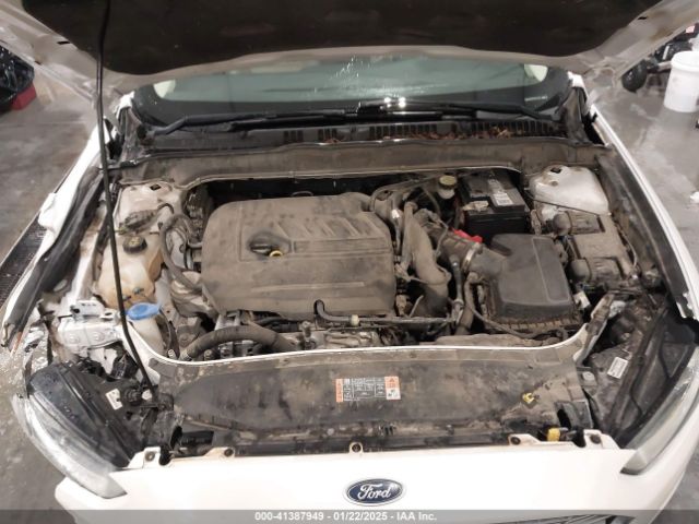 3FA6P0HD9FR224895 Ford FUSION SE