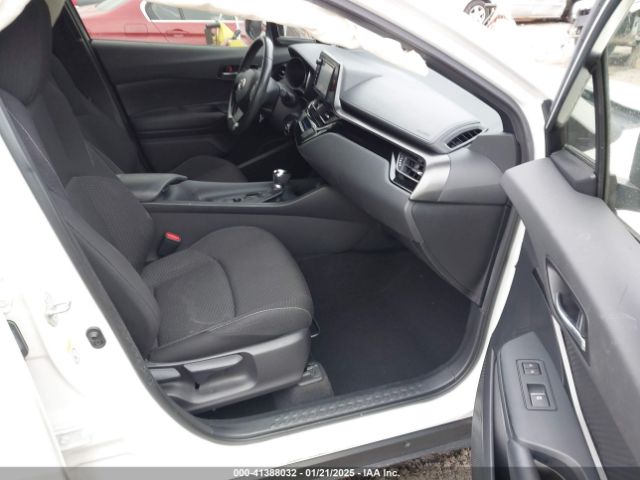 JTNKHMBX5J1005544 Toyota C-HR XLE