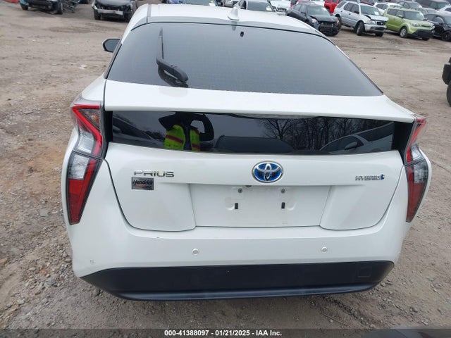 Toyota Prius 2018 JTDKARFU4J3065194 Image 16