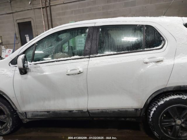 KL7CJKSB4LB057442 Chevrolet Trax Fwd Ls