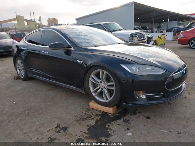 2013 TESLA MODEL S 5YJSA1AG0DFP12913 Photo 0