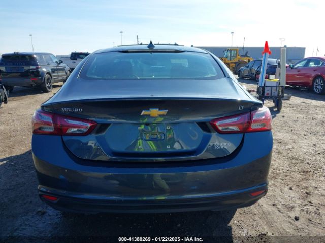 1G1ZD5ST3MF010761 Chevrolet Malibu Fwd Lt