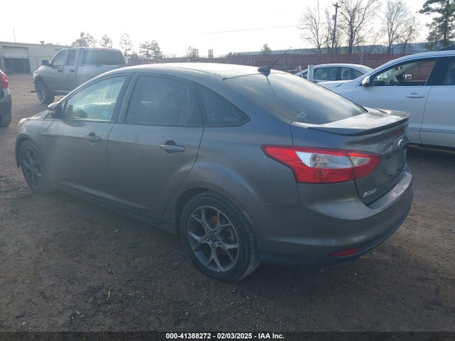 Ford FOCUS SE 2014 1FADP3F28EL223938 Image 3