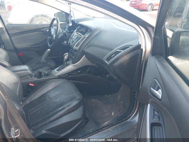 Ford FOCUS SE 2014 1FADP3F28EL223938 Image 5