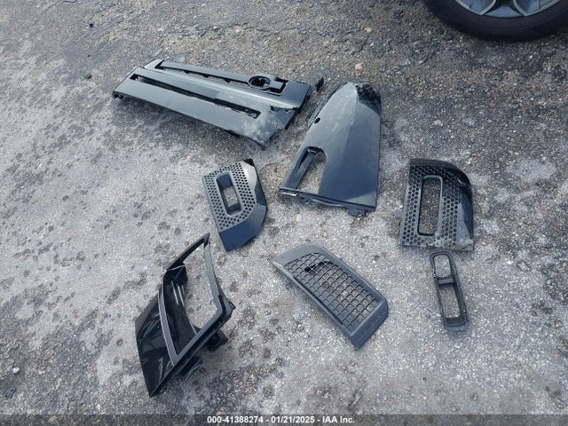 SALE27EU3P2185303 Land Rover Defender 110 X-dynamic Se
