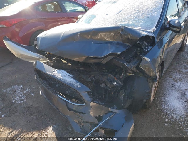 1FADP3F24FL276766 Ford FOCUS SE
