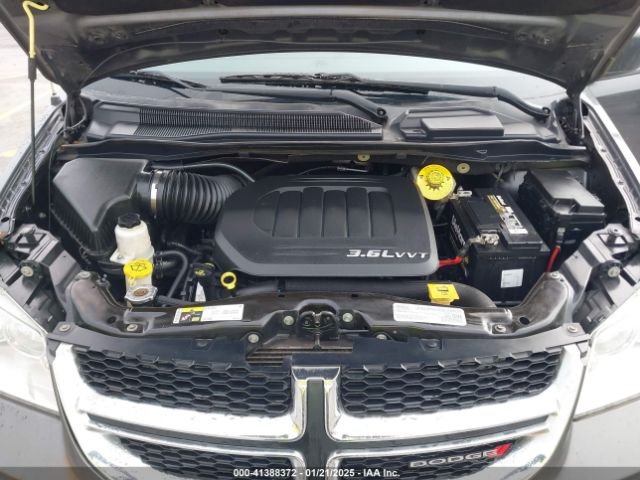 2C4RDGBG2JR146101 Dodge Grand Caravan Se
