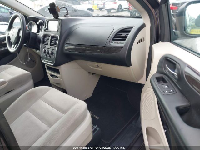 2C4RDGBG2JR146101 Dodge Grand Caravan Se