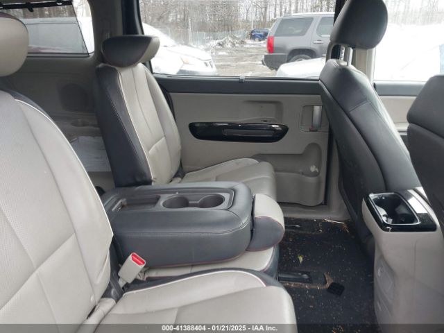KNDMC5C19F6034163 KIA SEDONA EX