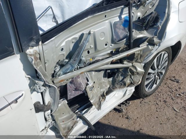 5YFBURHE7HP644159 Toyota Corolla Xle