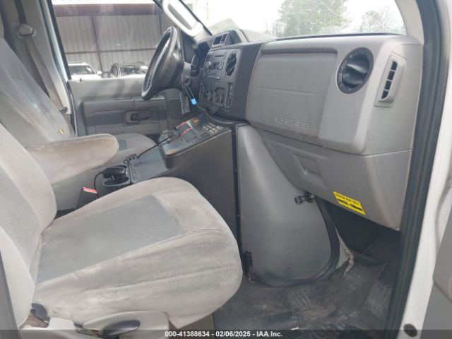 1FDSS3EL8EDB07123 Ford E-350 Super Duty Commercial