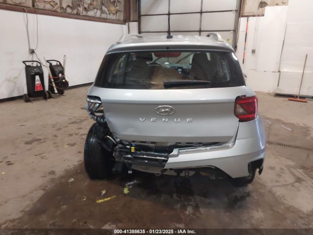 KMHRC8A31PU223586 Hyundai Venue Sel