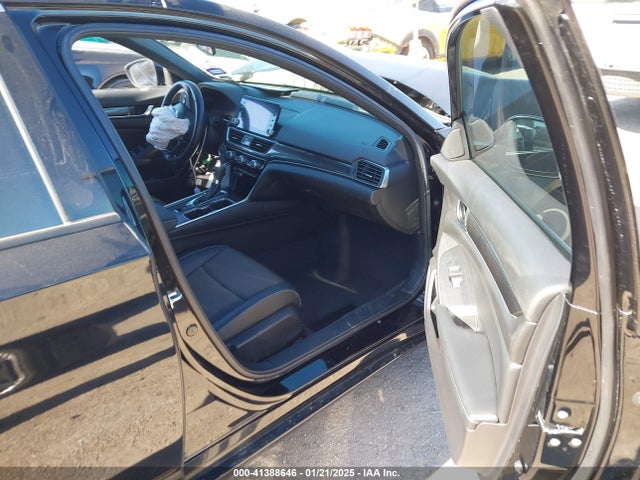 1HGCV1F39NA117889 Honda Accord Sport