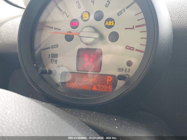 2011 MINI COOPER S WMWSV3C58BTY14334 Photo 6