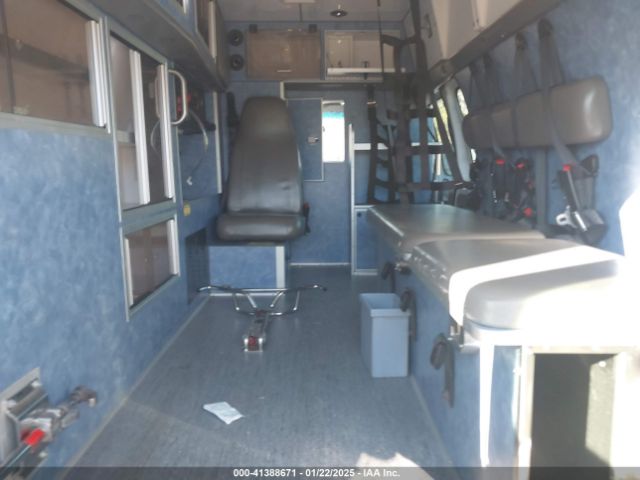 1FDSS3EL2EDB15220 Ford E-350 Super Duty Commercial